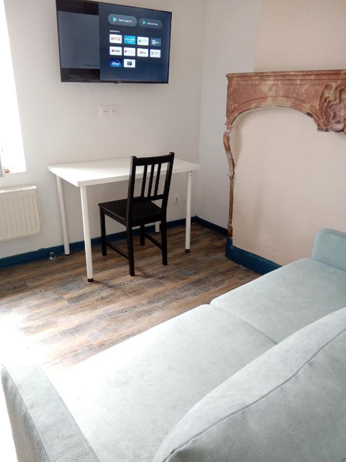 Le Joel Appartement F1 De 21 M² Choisey Luaran gambar